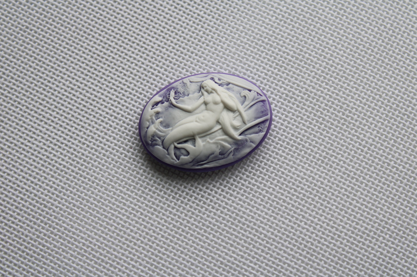 Mermaid Cameo Needleminder